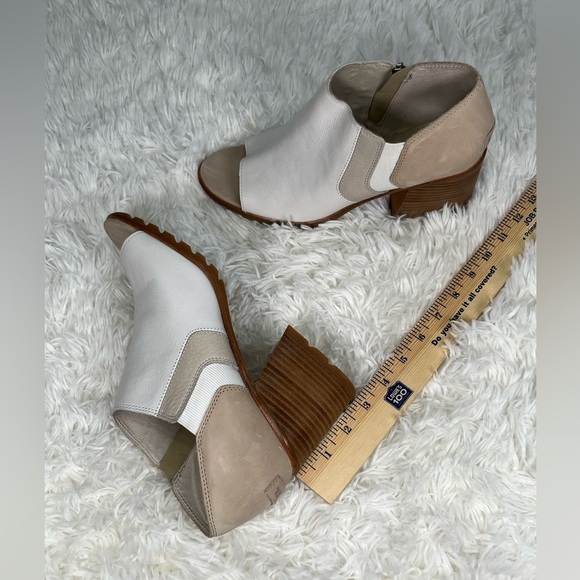 Sorel | Nadia Peep Toe Ankle Booties - Picture 11 of 11